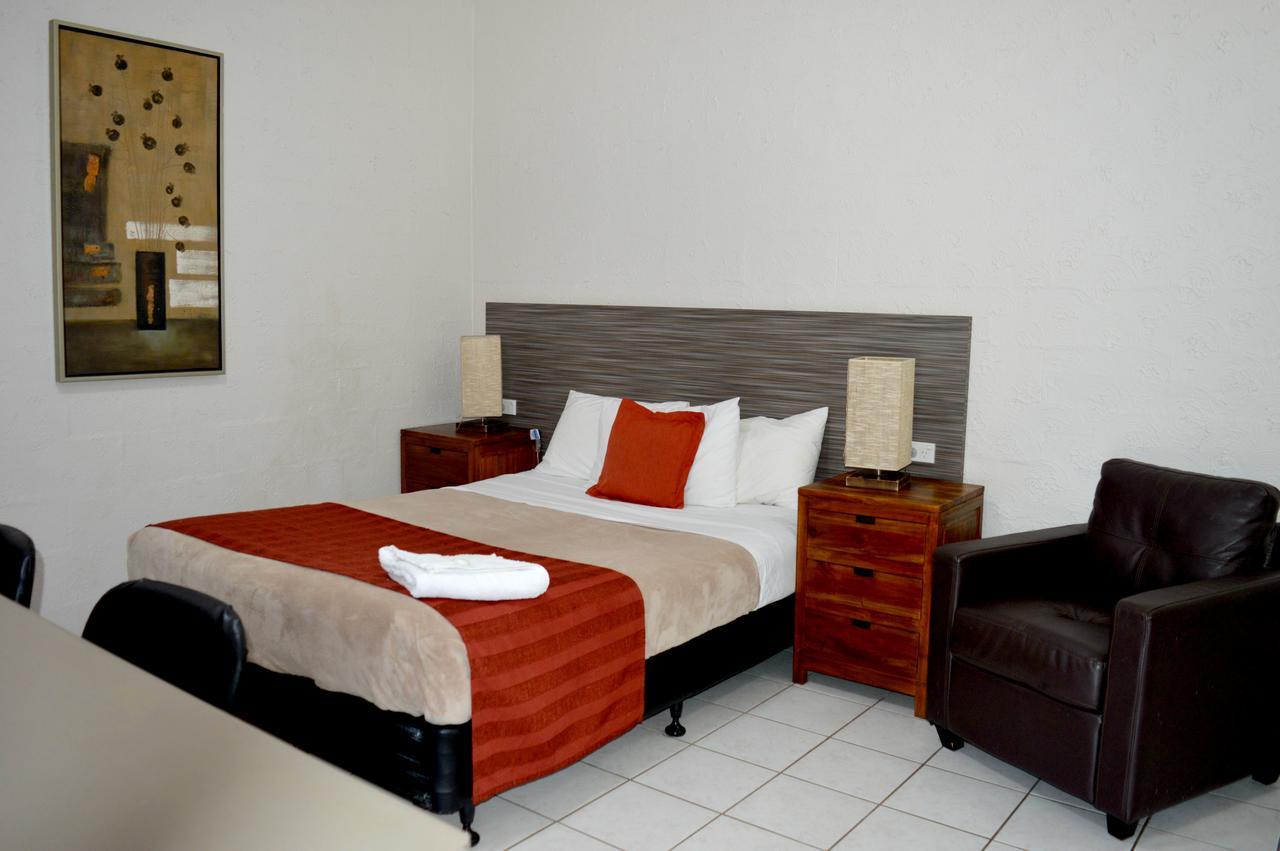 Mid City Motor Inn Gladstone Εξωτερικό φωτογραφία