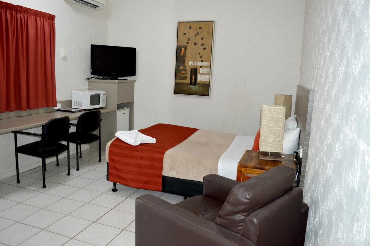 Mid City Motor Inn Gladstone Εξωτερικό φωτογραφία