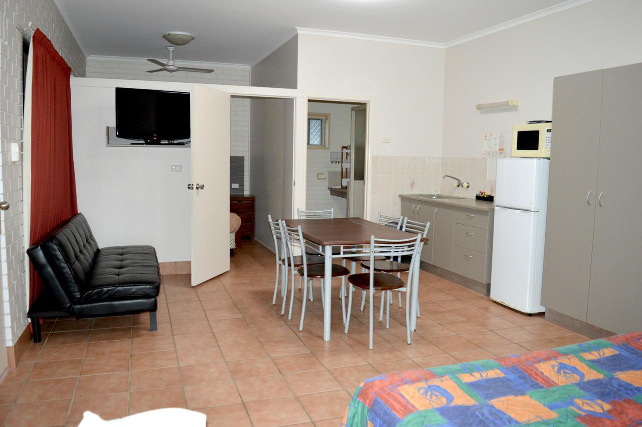 Mid City Motor Inn Gladstone Εξωτερικό φωτογραφία