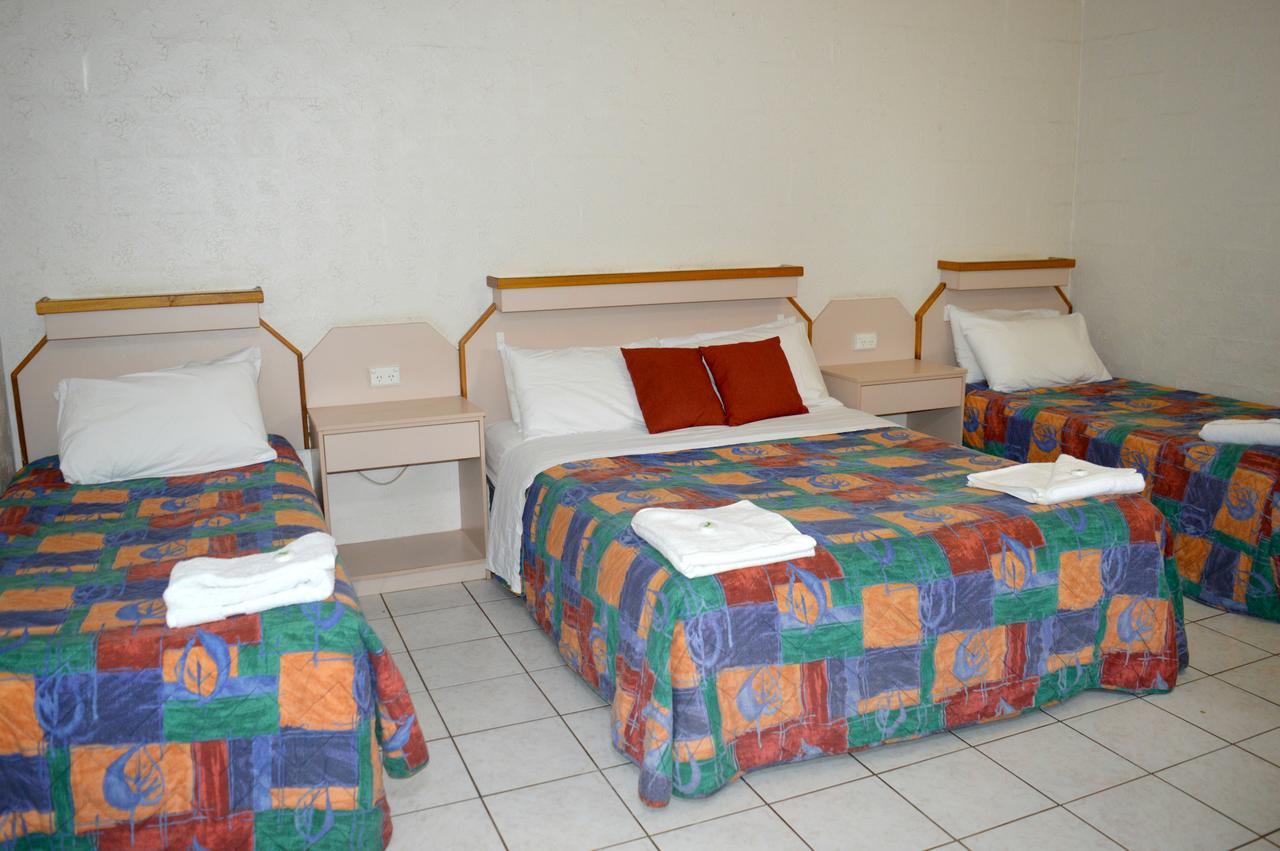 Mid City Motor Inn Gladstone Εξωτερικό φωτογραφία